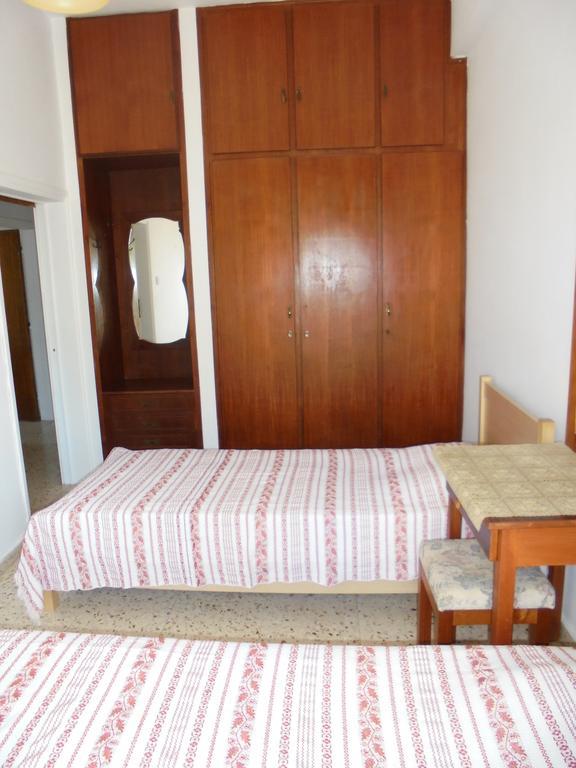 Niki Court Holiday Apartments Pafos Exterior foto